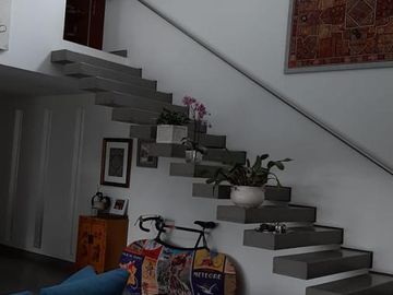 Venta Casa de 630 metros - Cumbayá