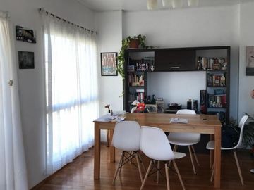 Impecable departamento 3 ambientes c/vestidor-cochera-Balcon-Almagro