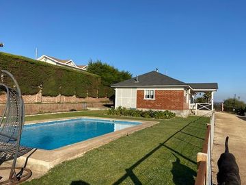 Casa en Venta en Parcela con dos casas en condominio Mantagua