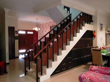 BANTING HARGA RUMAH MEWAH SIAP HUNI TANAH LUAS DI CATURTUNGGAL YOGYAKARTA