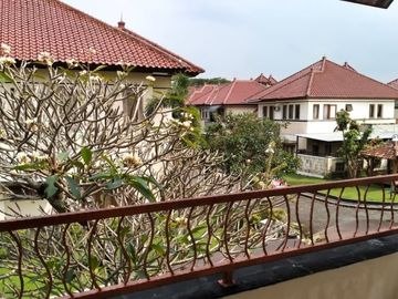 BANTING HARGA RUMAH MEWAH SIAP HUNI TANAH LUAS DI CATURTUNGGAL YOGYAKARTA
