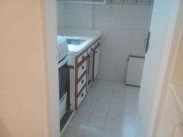 Vicente Lopez al 1900 - Recoleta // VENTA con Renta: 1 Ambiente