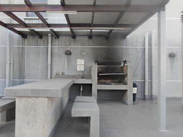 OPORTUNIDAD LINDO DEPTO 1 DORMITORIO, METRO PARQUE ALMAGRO