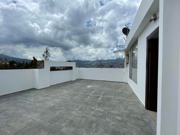 Vendo casa en la Urb. Colegio de Arquitectos