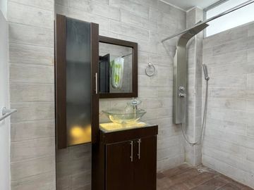Vendo casa en la Urb. Colegio de Arquitectos