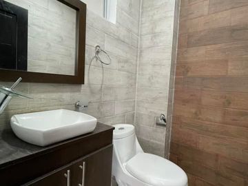 Vendo casa en la Urb. Colegio de Arquitectos