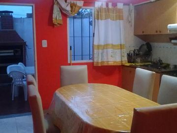 ** NUEVO VALOR *** TRIPLEX 4 AMB. CON COCHERA  NUEVO VALOR!!