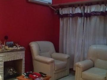** NUEVO VALOR *** TRIPLEX 4 AMB. CON COCHERA  NUEVO VALOR!!