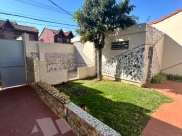 Casa en venta en Bernal Oeste