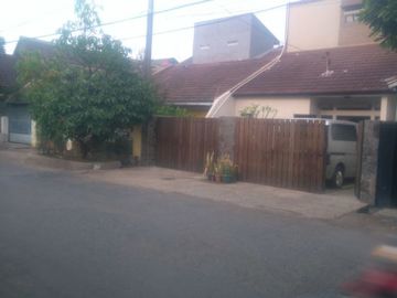 Rumah strategis siap huni di antapani dekat arcamanik