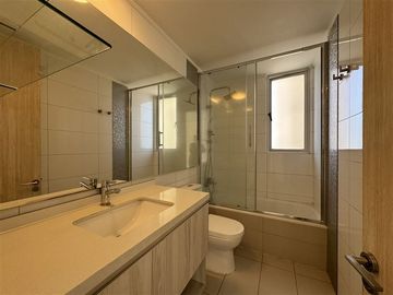 ARRIENDO DEPARTAMENTO LA REINA 3 DORMITORIOS 2 ESTACIONAMIEN