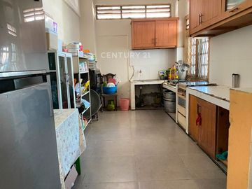 SUPER STRATEGIS TENGAH KOTA Rumah Siap Huni Jl Dg Tata 1