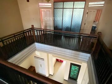 SUPER STRATEGIS TENGAH KOTA Rumah Siap Huni Jl Dg Tata 1