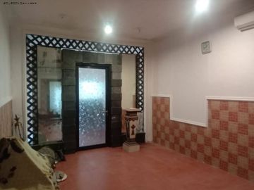 Rumah usaha jalan nias Semi furnish