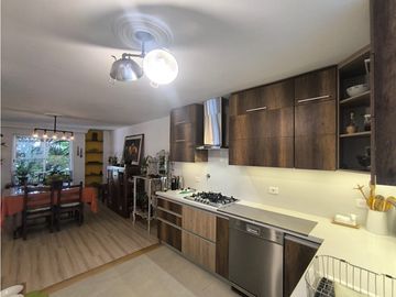 Apartamento en venta, Laureles, Remodelado.