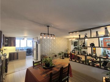 Apartamento en venta, Laureles, Remodelado.