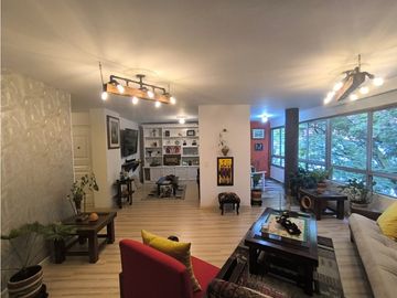 Apartamento en venta, Laureles, Remodelado.