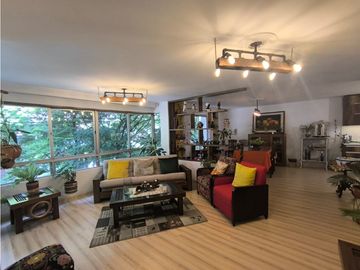 Apartamento en venta, Laureles, Remodelado.