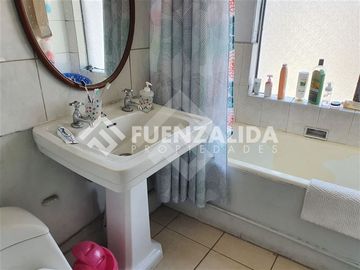Venta, Edificio en Providencia, 3 pisos, 6 Dptos.