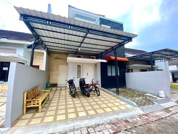 Rumah Dalam Perumahan Elite di Pondok Permai Tamantirta