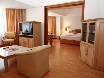 Jual Hotel Bintang 4 Di Lengkong Kota Bandung