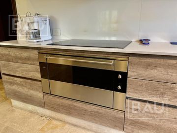 BAU PROPIEDADES: Casa  en venta al Golf y a la laguna interna- El Golf - Nordelta