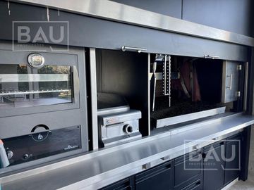 BAU PROPIEDADES: Casa  en venta al Golf y a la laguna interna- El Golf - Nordelta