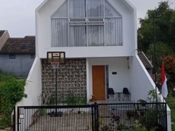 SATU SATUNYA Rumah 2LT Berkolam Renang Cash Only 625Jt di Gegerkalong Setiabudi