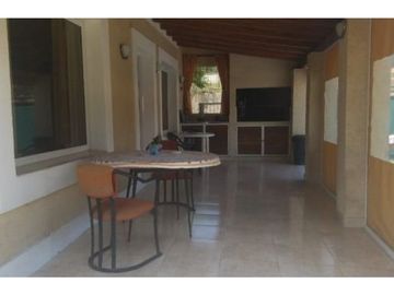 VENTA - Casa moderna con pileta - Villa Del Lago, Villa Carlos Paz