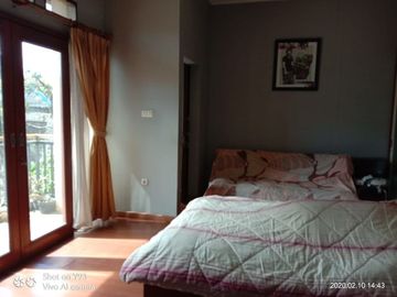Rumah Semi Furnish 2 Lantai di Sektor 9 Bintaro, 2792