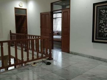 Rumah Bagus Strategis Lantai Marmer Tanah Luas Siap Huni Sukamiskin Arcamanik Bandung