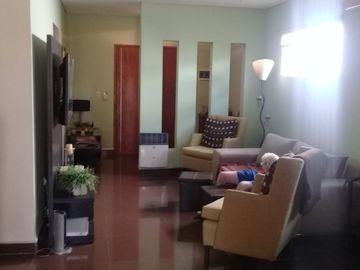 Casa en venta en Parque Leloir