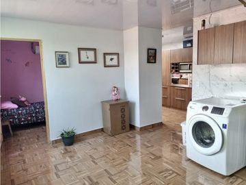 SE VENDE CASA REMODELADA EN CERRO VIENTO