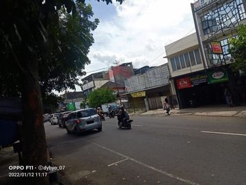 Ruang Usaha dan tempat tinggal strategis di Inggit Garnasih Bandung