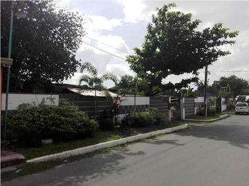 Commercial Lot with Improvements Locate in Malabanias A.C.