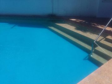 Casas en conjunto residencial en Boca del Rio a orilla del rio con alberca