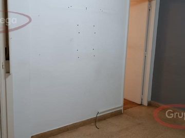 Departamento - Liniers 2 Amb/ bajas expensas /varios medios de locomoción
