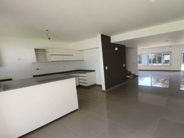 Hermosa propiedad 4 ambientes  A ESTRENAR !!!
