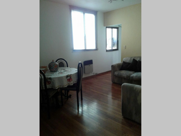 REFACCIONADO - Departamento en Venta en Monserrat 3 ambientes + dependencia 100 m2 - Chile 1400