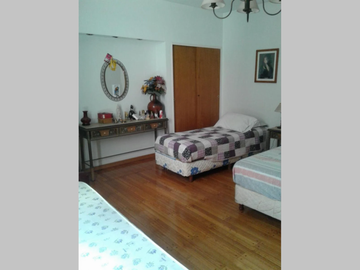 REFACCIONADO - Departamento en Venta en Monserrat 3 ambientes + dependencia 100 m2 - Chile 1400