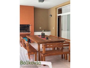 LA HERRADURA PINAMAR - CASA A LA VENTA.