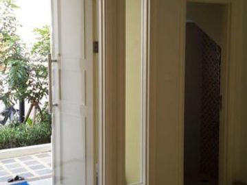 Rumah 8x16 Dijual 3 M nego di The Springs Summarecon Serpong