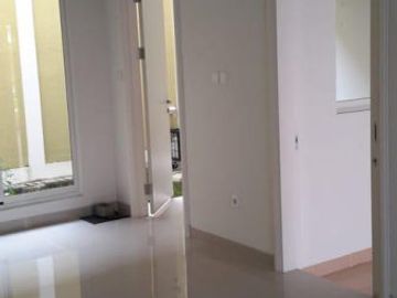 Rumah 8x16 Dijual 3 M nego di The Springs Summarecon Serpong