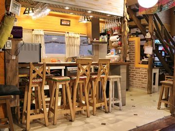Casa 5 dormitorios - Barrio Los Caracoles