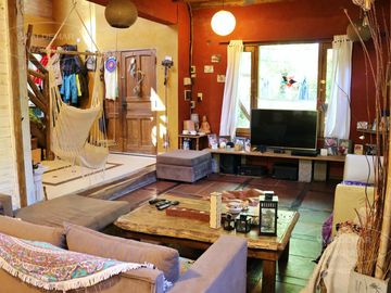 Casa 5 dormitorios - Barrio Los Caracoles