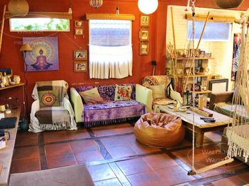 Casa 5 dormitorios - Barrio Los Caracoles
