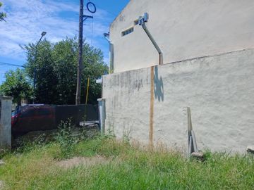 Venta de casa a Reciclar INTERESANTE Retasada Escucha oferta