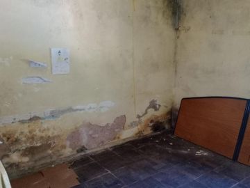 Venta de casa a Reciclar INTERESANTE Retasada Escucha oferta