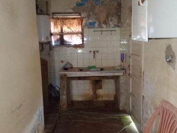 Venta de casa a Reciclar INTERESANTE Retasada Escucha oferta