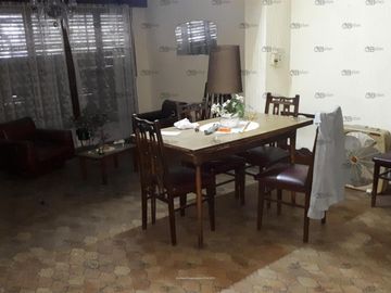 Barbaro Vende Tipo casa  en San Martin